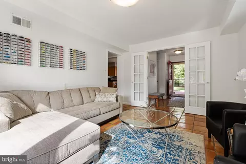 19 E Maple Ave, Moorestown, NJ 08057 photo 23