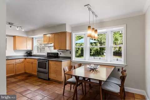 19 E Maple Ave, Moorestown, NJ 08057 photo 16