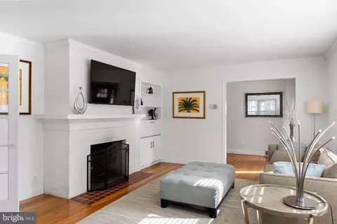 19 E Maple Ave, Moorestown, NJ 08057 photo 14