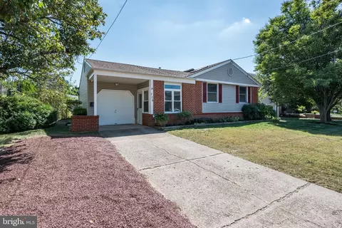 715 Wood Ln, Cinnaminson, NJ 08077