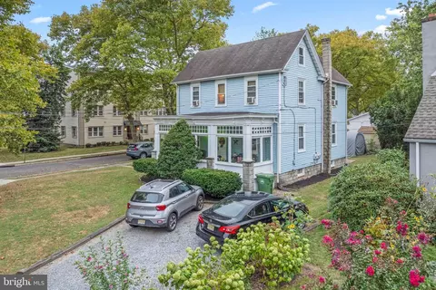 739 Cinnaminson Ave, Palmyra, NJ 08065