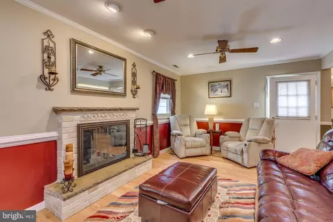 312 Carleton La, Mount Laurel, NJ 08054 photo 8