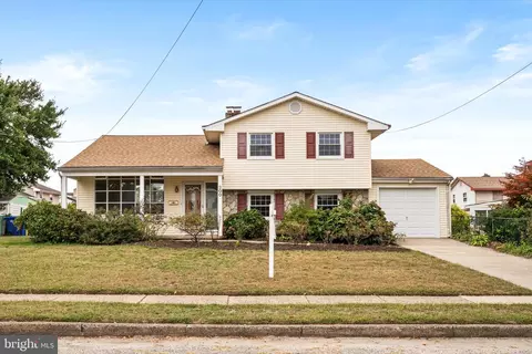 200 Carl Ave, Beverly, NJ 08010