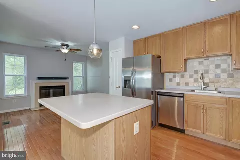 Kitchen - 147 Castleton Rd, Delran, NJ 08075 photo 1 of 4
