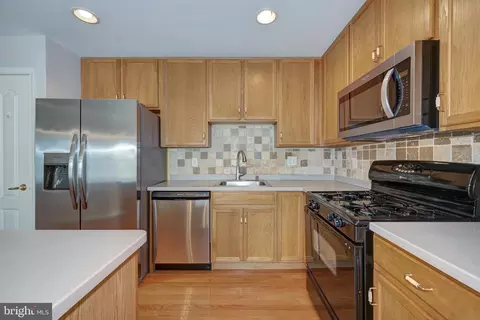 Kitchen - 147 Castleton Rd, Delran, NJ 08075 photo 2 of 4