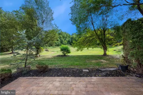 147 Castleton Rd, Delran, NJ 08075