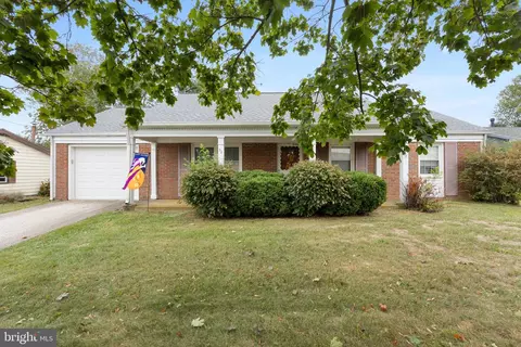 52 Grayson Cir, Willingboro, NJ 08046