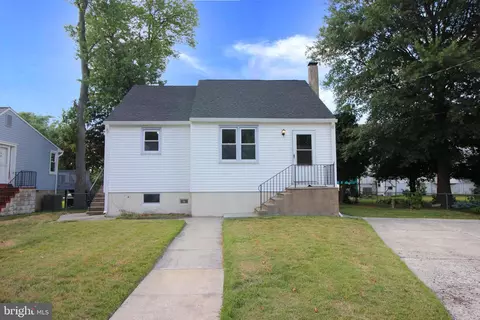 11 W Gradwell Ave, Maple Shade, NJ 08052