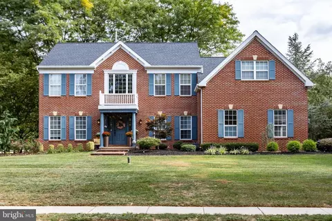 47 Sheffield Dr, Columbus, NJ 08022
