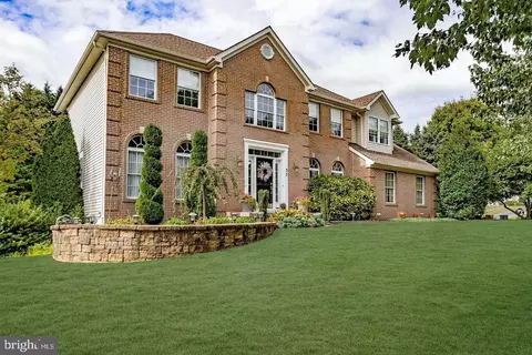 35 Cloverdale Way, Columbus, NJ 08022