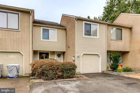 42 Queen Ann Ct, Marlton, NJ 08053