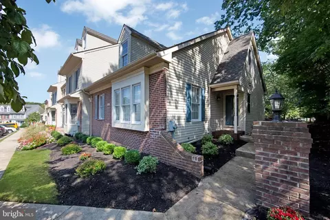 200 Berkshire Way, Marlton, NJ 08053