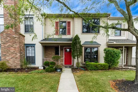 109 Crown Prince Dr, Marlton, NJ 08053