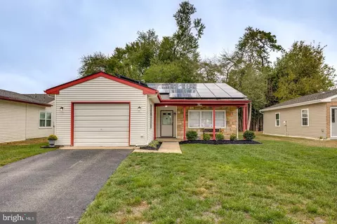 5 Narberth Pl, Southampton, NJ 08088