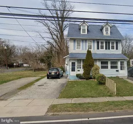 489 N Church St, Moorestown, NJ 08057