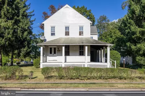 709 N Lenola Rd, Moorestown, NJ 08057