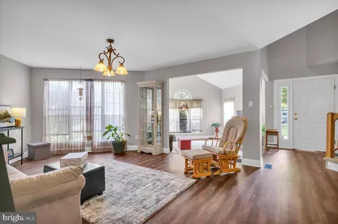 16 Edinburgh Ct, Mount Laurel, NJ 08054 photo 9