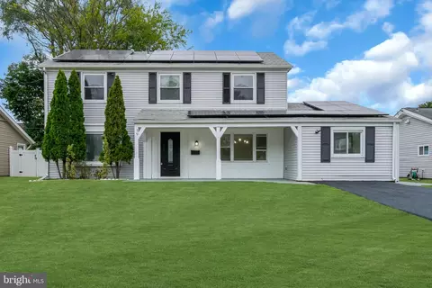 19 Sedgwick Ln, Willingboro, NJ 08046