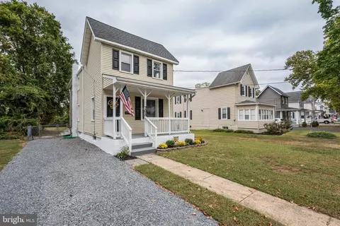 208 Delaware Ave, Palmyra, NJ 08065