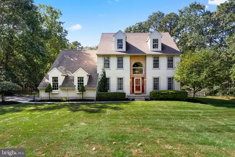 17 Fox Hl, Southampton, NJ 08088