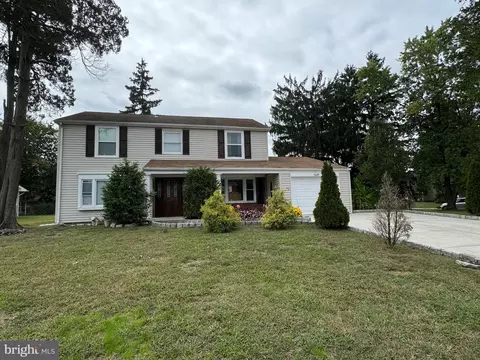 19 Sudberry Ln, Willingboro, NJ 08046
