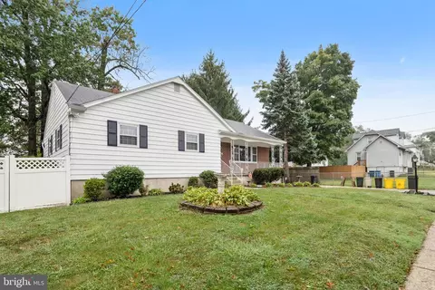 104 N Maple Ave, Maple Shade, NJ 08052 photo 3