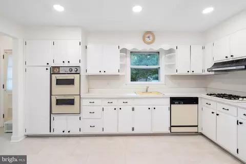104 N Maple Ave, Maple Shade, NJ 08052 photo 9