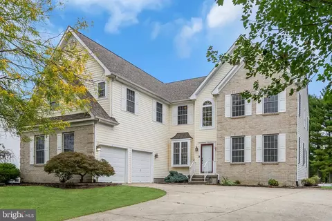 60 Tynemouth Dr, Lumberton, NJ 08048