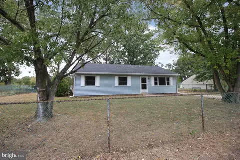 606 Arlene Dr, Browns Mills, NJ 08015