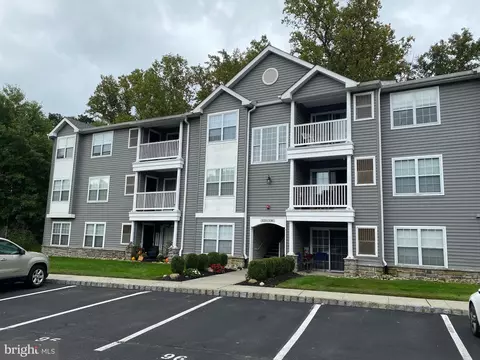135 Natalie Rd, Riverside, NJ 08075