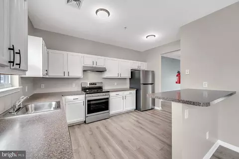 Kitchen - 4 Turtle Ct, Delanco, NJ 08075 photo 2 of 3
