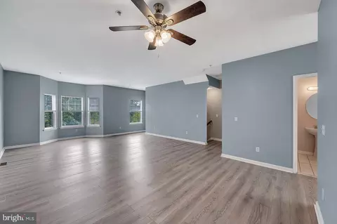 Living - 4 Turtle Ct, Delanco, NJ 08075 photo 5 of 7