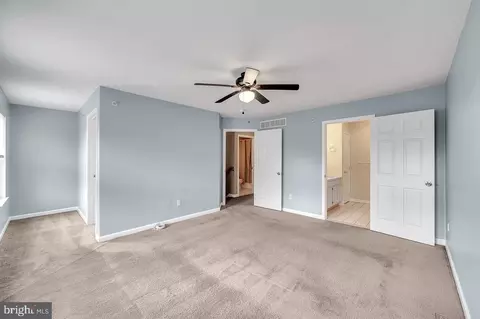 Entry Way - 4 Turtle Ct, Delanco, NJ 08075 photo 2 of 4