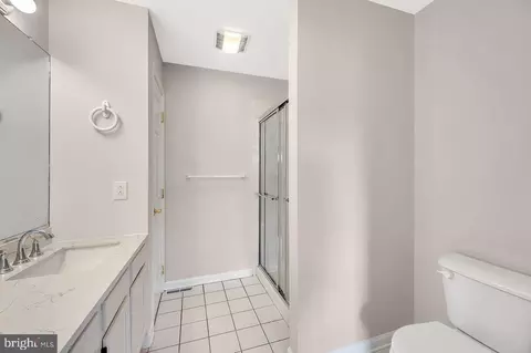 Entry Way - 4 Turtle Ct, Delanco, NJ 08075 photo 3 of 4