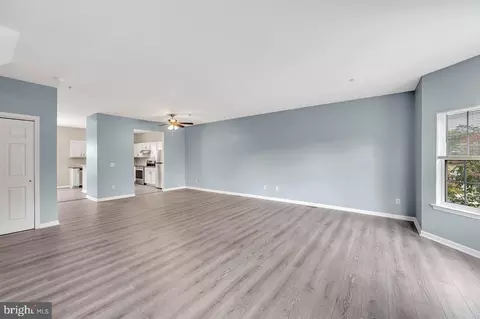 Living - 4 Turtle Ct, Delanco, NJ 08075 photo 6 of 7
