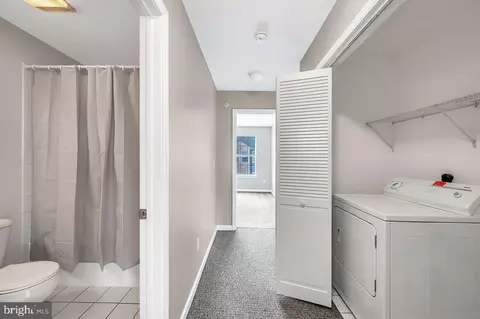 Entry Way - 4 Turtle Ct, Delanco, NJ 08075 photo 4 of 4