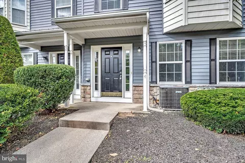 Exterior - 4 Turtle Ct, Delanco, NJ 08075 photo 3 of 6