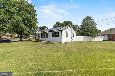 106 Stevenson Ave, Edgewater Park, NJ 08010