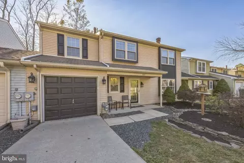 805 Westerly Dr, Marlton, NJ 08053
