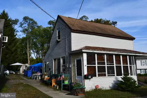 21 Jarvis St, Pemberton, NJ 08068
