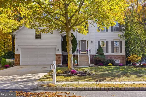 22 Waterford Dr, Bordentown, NJ 08505