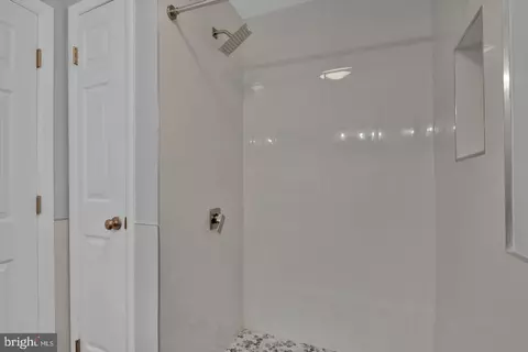 Bath - 71 S Maple Ave, Marlton, NJ 08053 photo 4 of 11