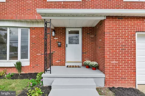 Exterior - 71 S Maple Ave, Marlton, NJ 08053 photo 5 of 7