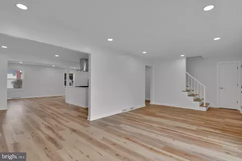 Entry Way - 71 S Maple Ave, Marlton, NJ 08053 photo 2 of 14