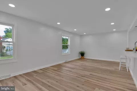 Living - 71 S Maple Ave, Marlton, NJ 08053 photo 6 of 6