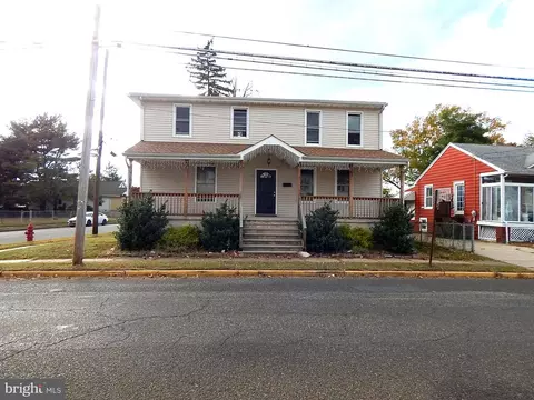 834 Wood St, Burlington, NJ 08016