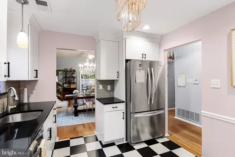 Kitchen - 17 E Oleander Dr, Mount Laurel, NJ 08054 photo 3 of 3