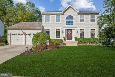 6 Black Pine Ln, Lumberton, NJ 08048