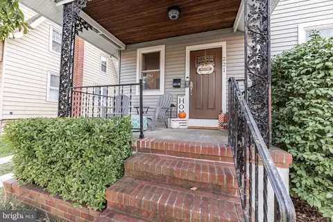 Exterior - 221 Maple Ave, Delanco, NJ 08075 photo 2 of 4