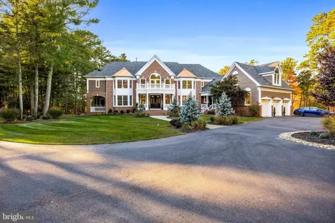 11 Saw Mill Rd, Medford, NJ 08055